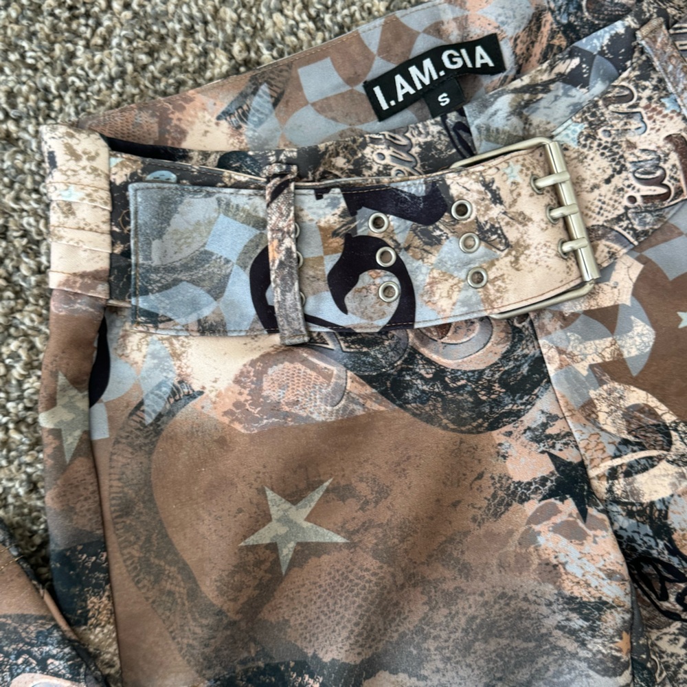 I.AM.GIA Outfit Bundle - Picture 5 of 10